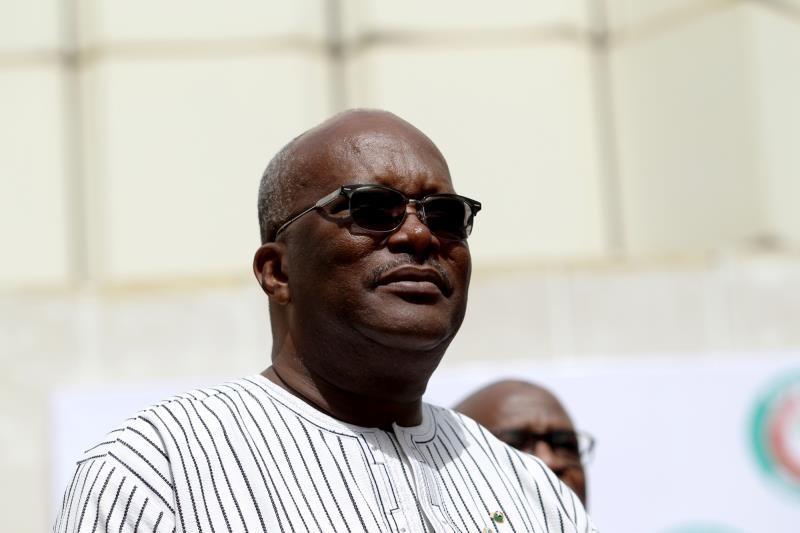 Lev Roch Présidentielle au Burkina Faso : Roch Christian Kaboré investi candidat ...