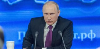 Russie : Vladimir Poutine restructure le commandement militaire