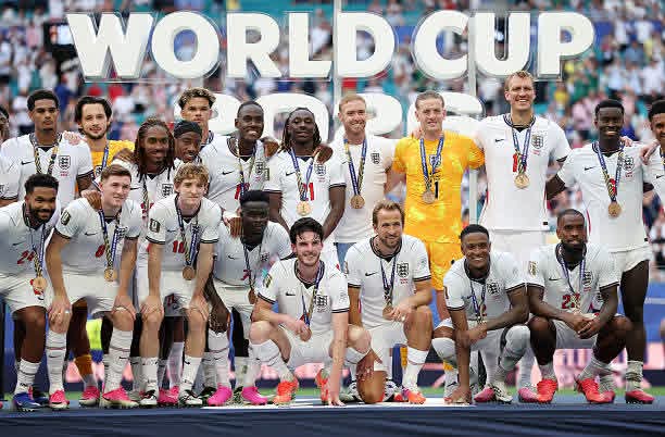 MIAMI GARDENS, FLORIDA - JULY 18: England players pose for a photograph after receiving their third place medals after their 6-4 win during the FIFA World Cup 2026 Bronze Final between France and England at Miami Stadium on July 18, 2026 in Miami Gardens, Florida. (Photo by Sarah Stier - FIFA/FIFA via Getty Images)
